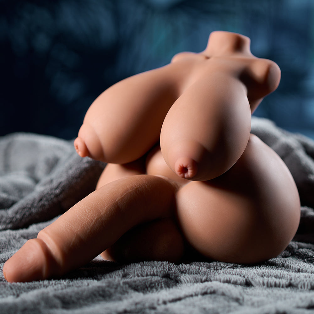 Robin: Futa Sex Doll Torso Hentai Fuckable Tits